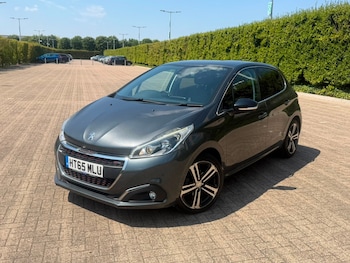 Used Peugeot 208 2016 for sale - 79222587: Photo
