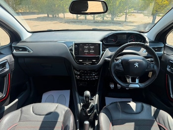 Used Peugeot 208 2016 for sale - 79222587: Photo
