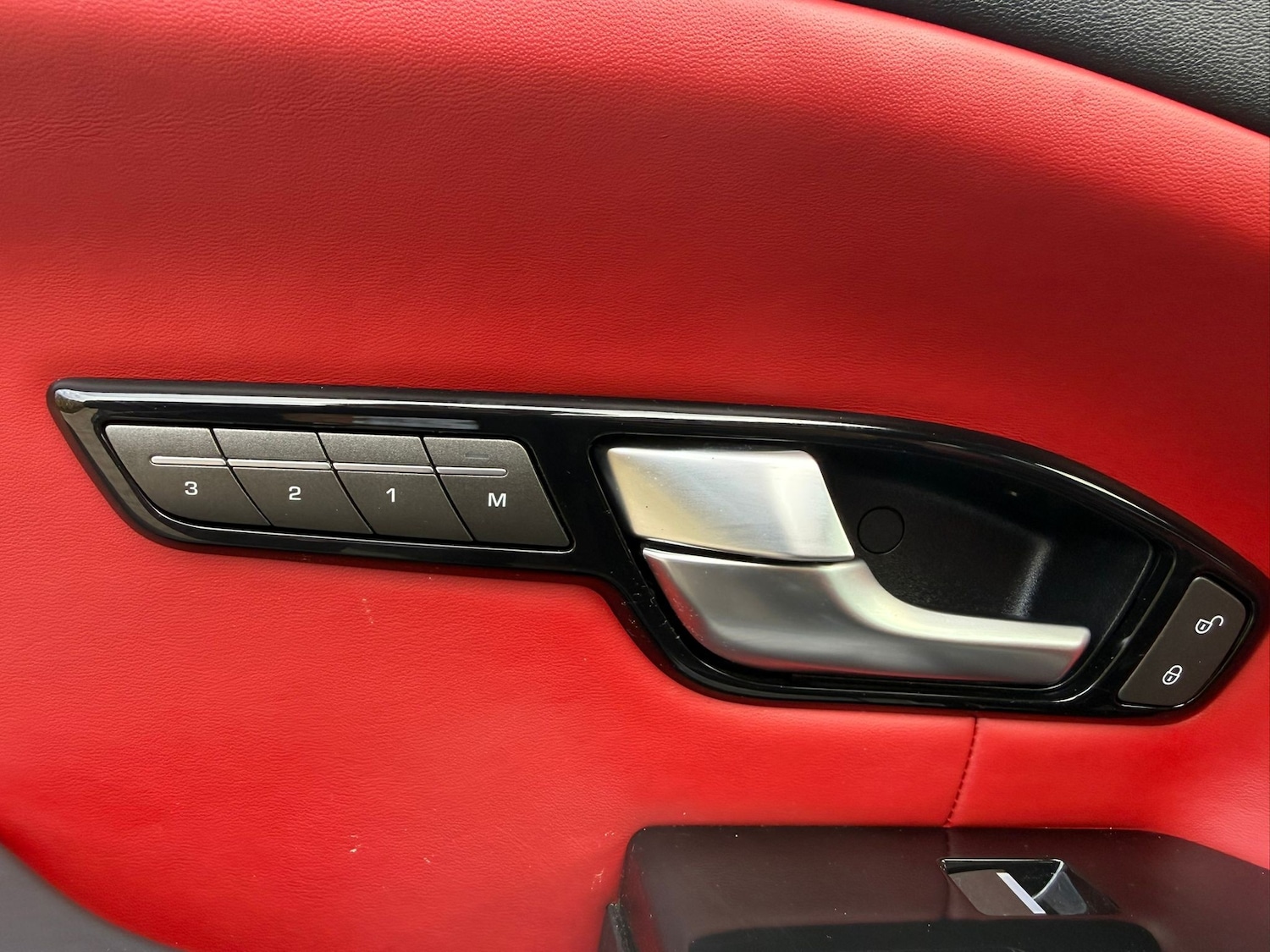 Used Land Rover Range Rover Evoque 2016 for sale - 76480811: Photo 27