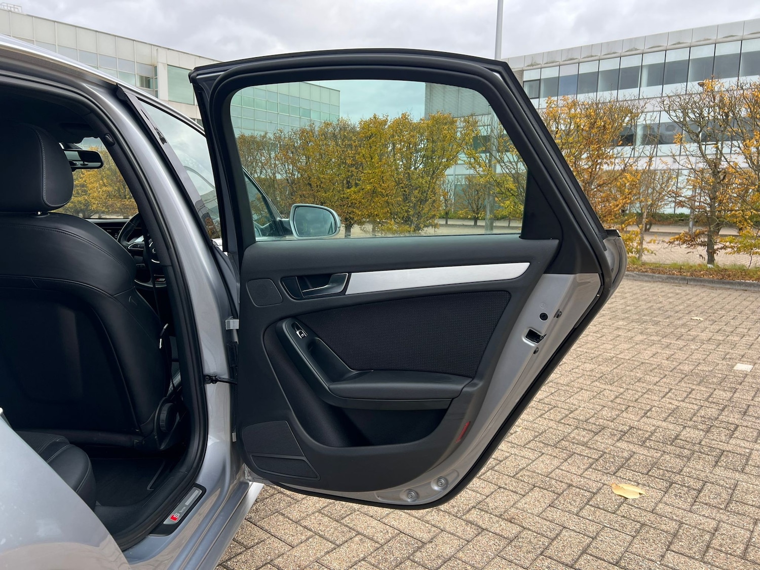 Used Audi A4 2015 for sale - 76369154: Photo 27