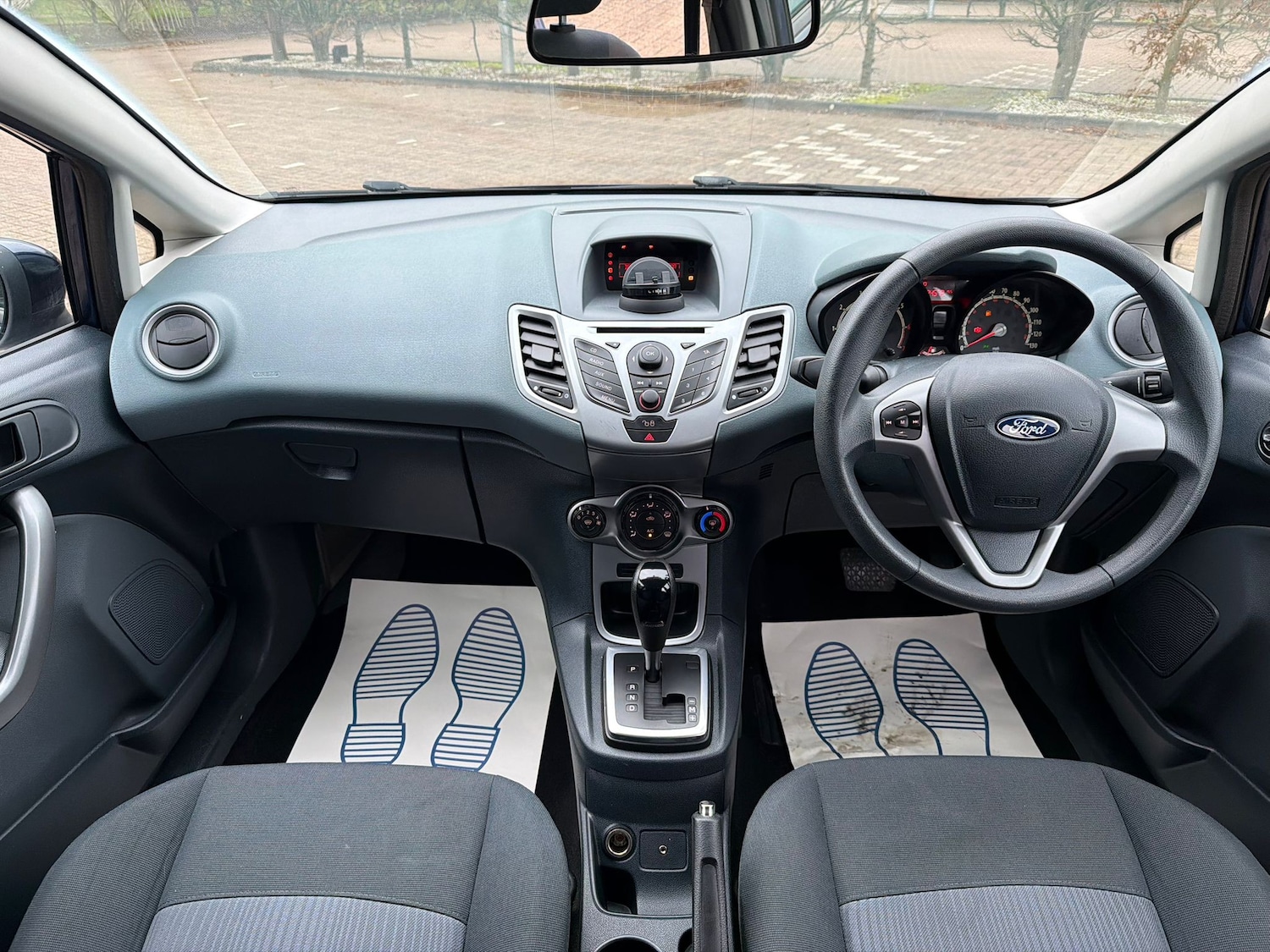 Used Ford Fiesta 2011 for sale - 76961832: Photo 10