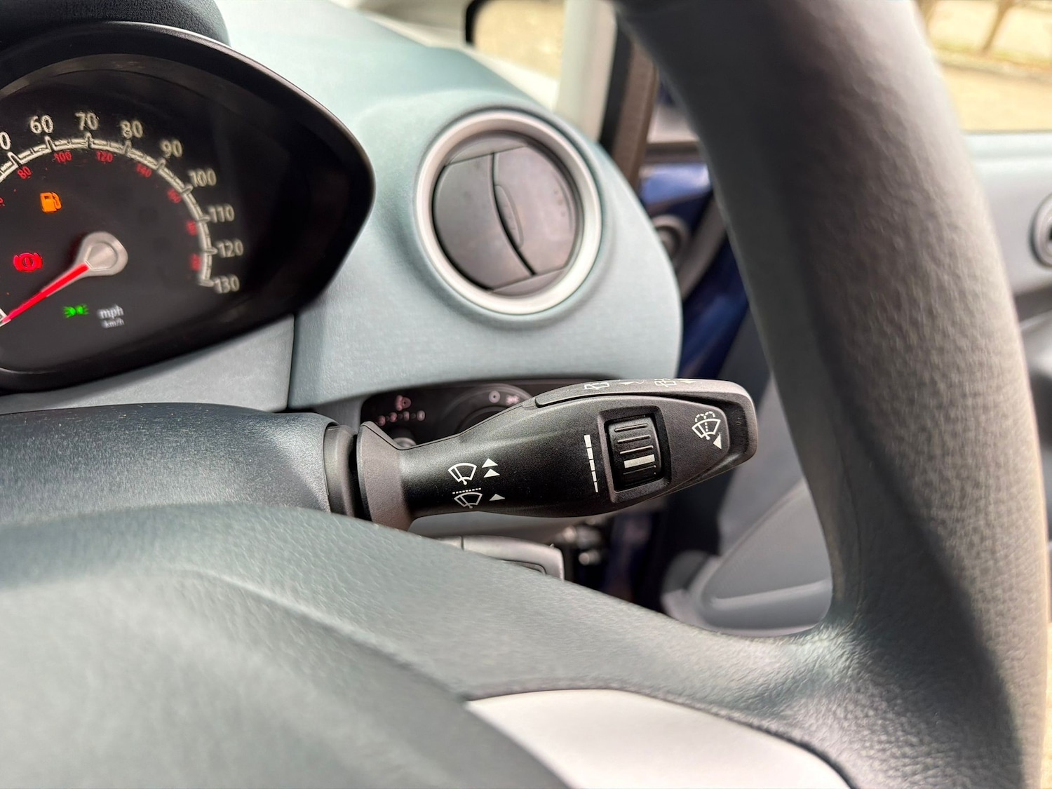 Used Ford Fiesta 2011 for sale - 76961832: Photo 15