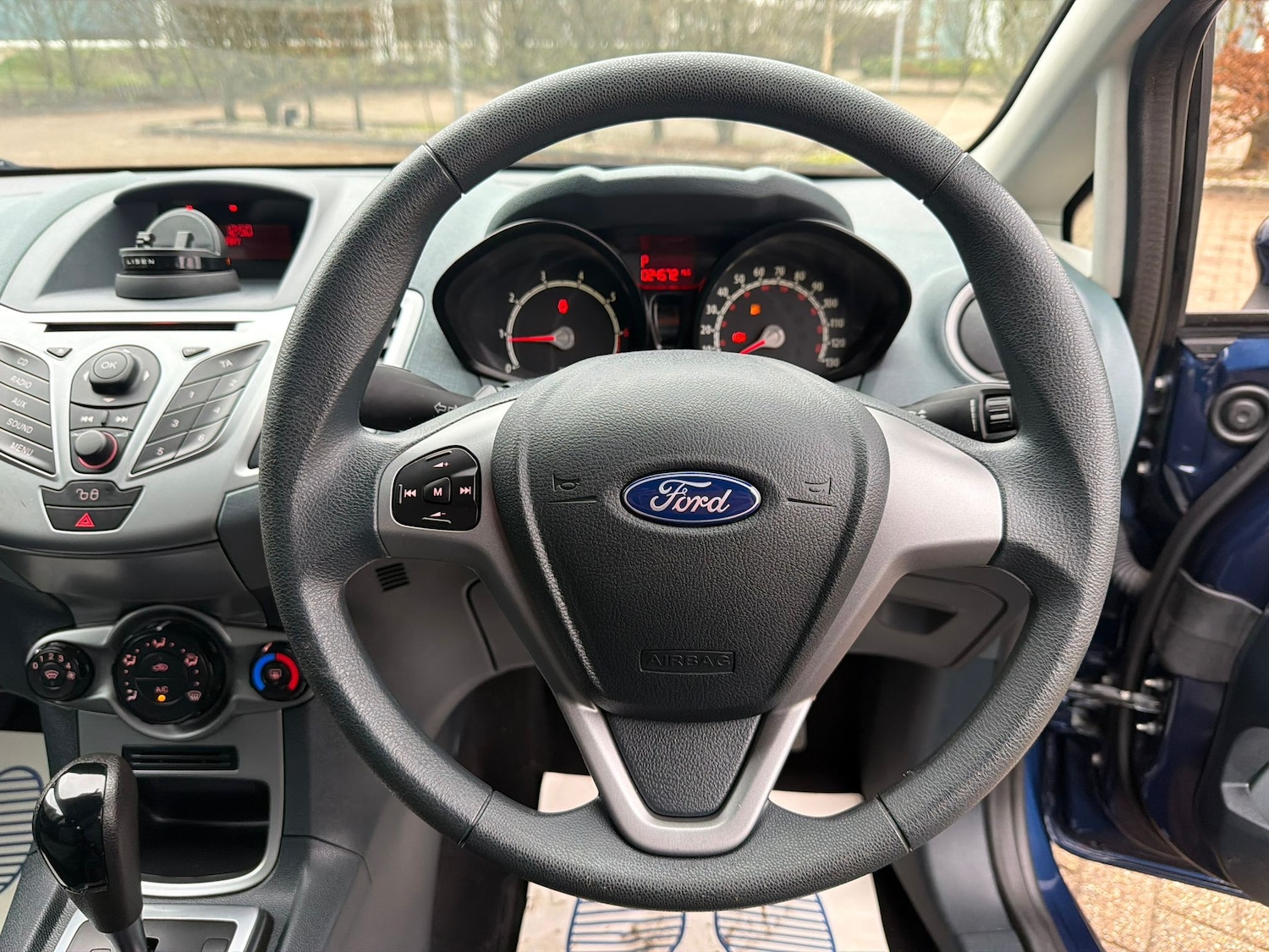 Used Ford Fiesta 2011 for sale - 76961832: Photo 18