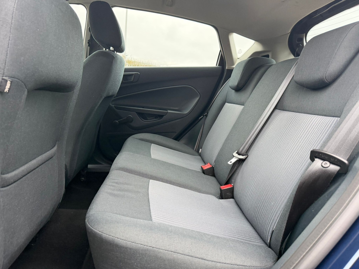 Used Ford Fiesta 2011 for sale - 76961832: Photo 24