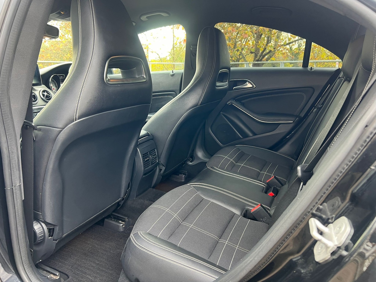 Used Mercedes-Benz CLA 2015 for sale - 76466273: Photo 24