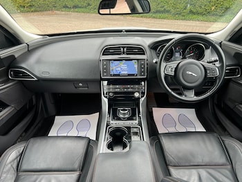 Used Jaguar XE 2016 for sale - 75381292: Photo