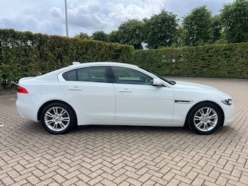 Used Jaguar XE 2016 for sale - 75381292: Photo