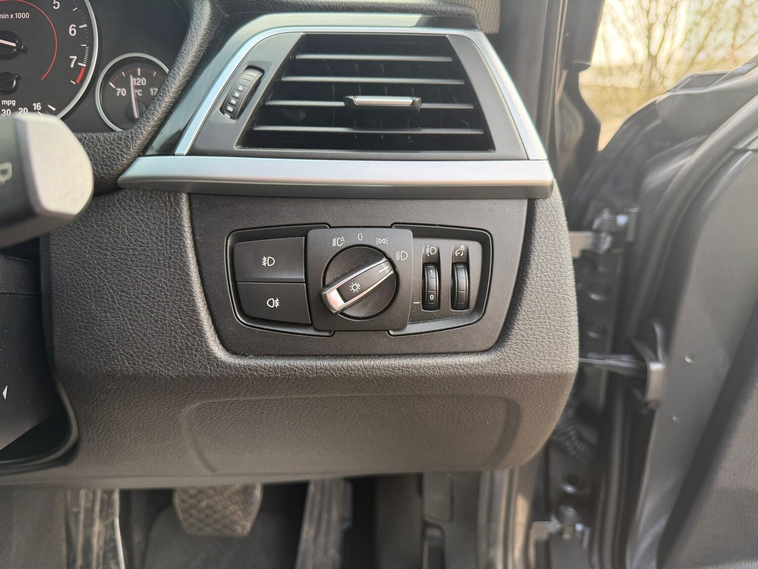 Used BMW 3 Series 2017 for sale - 77747358: Photo 29