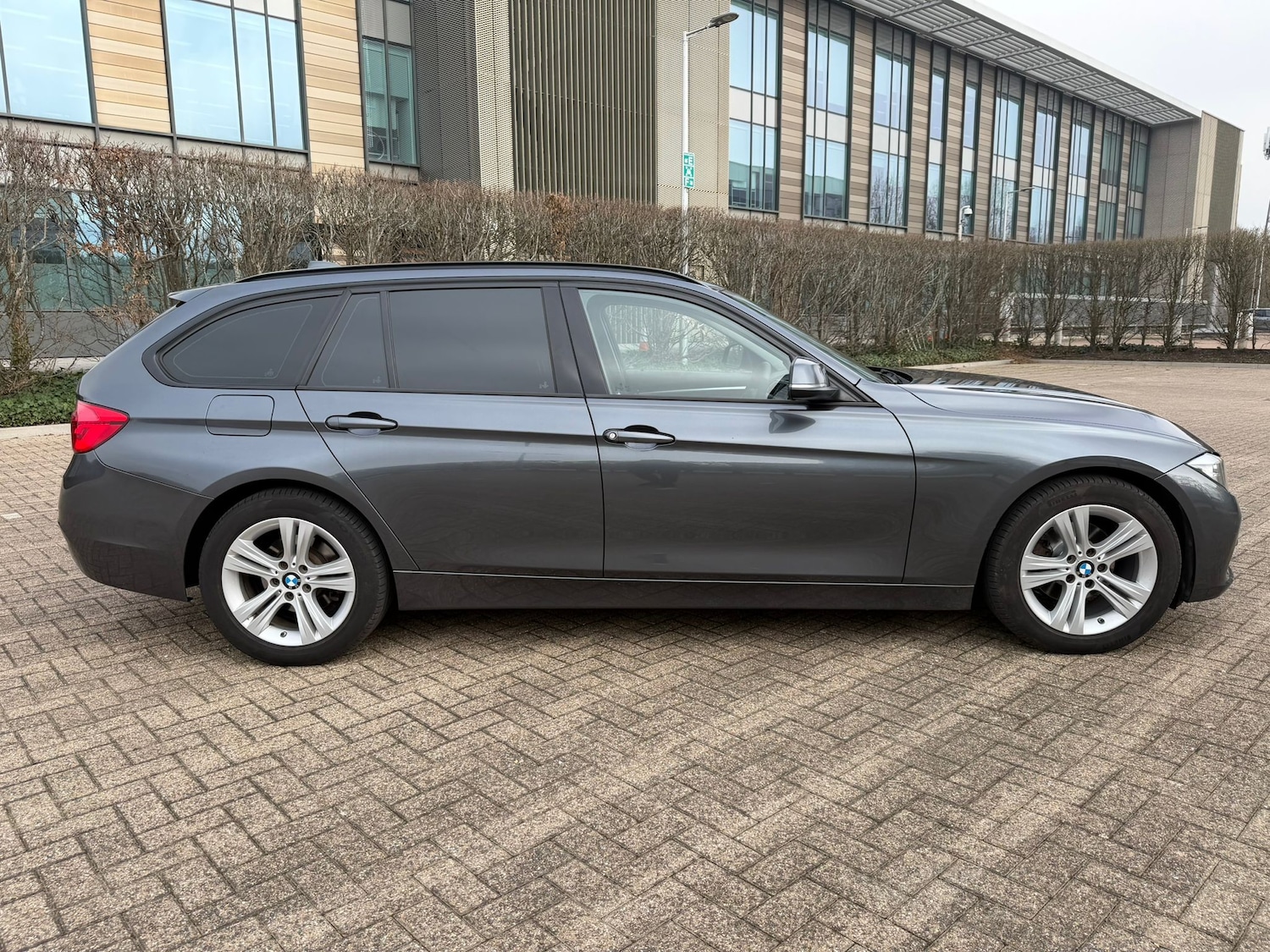 Used BMW 3 Series 2017 for sale - 77747358: Photo 5