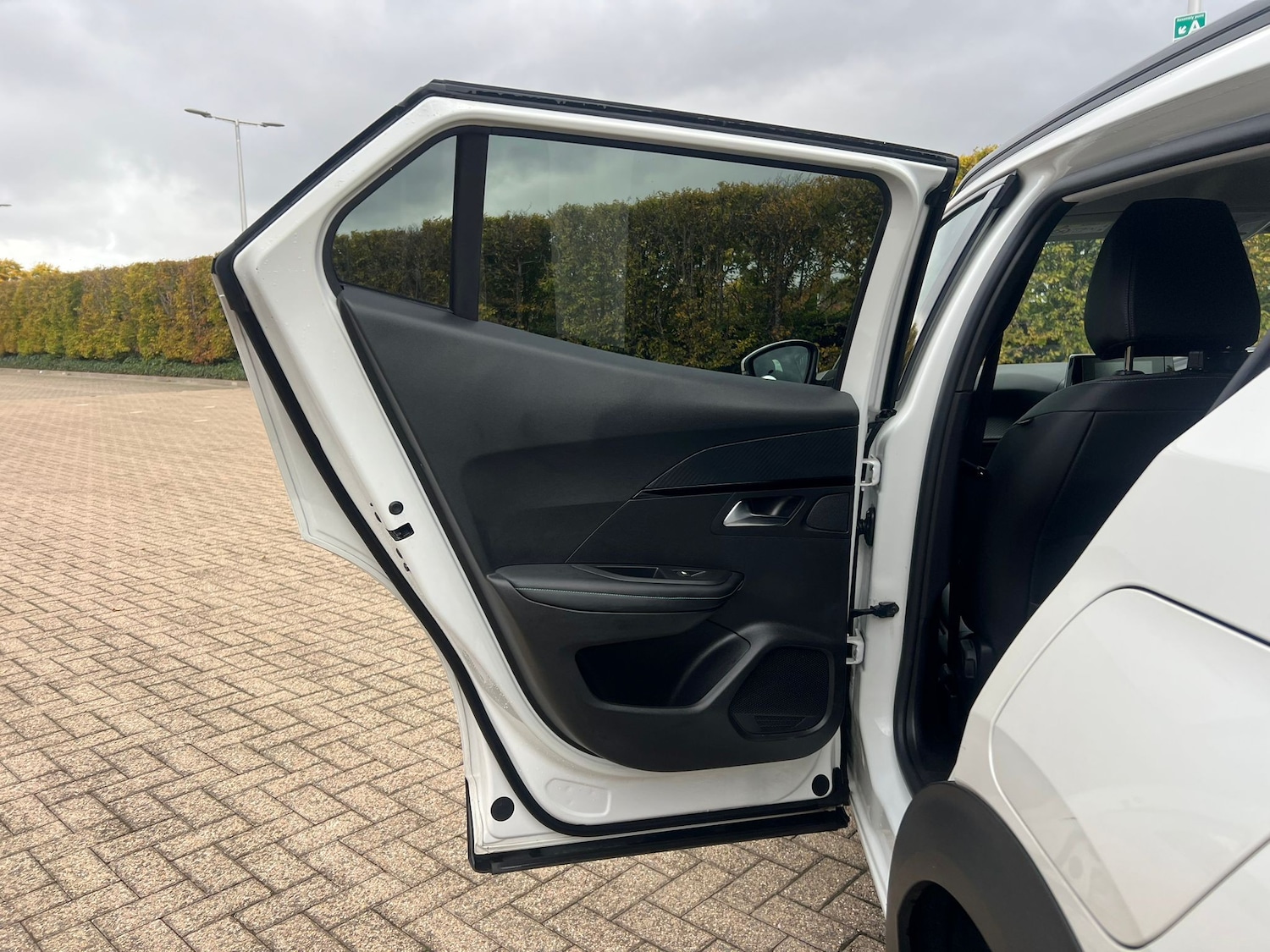 Used Peugeot 2008 2021 for sale - 76324529: Photo 33