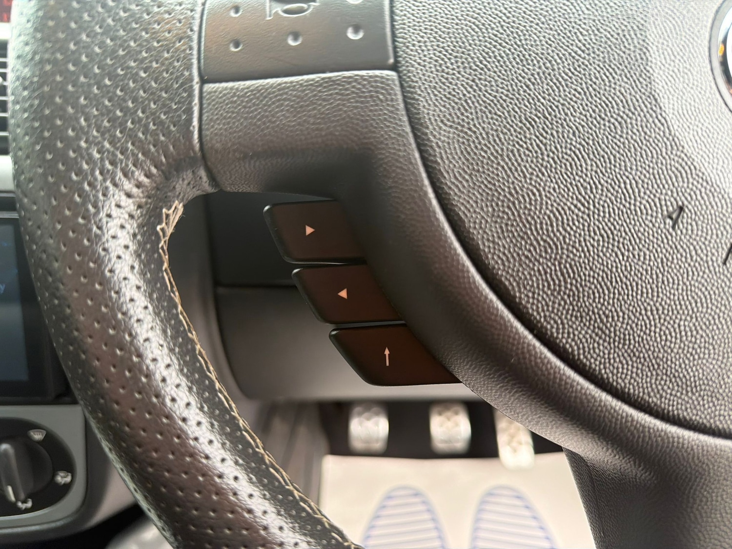 Used Vauxhall Tigra 2007 for sale - 76934273: Photo 10