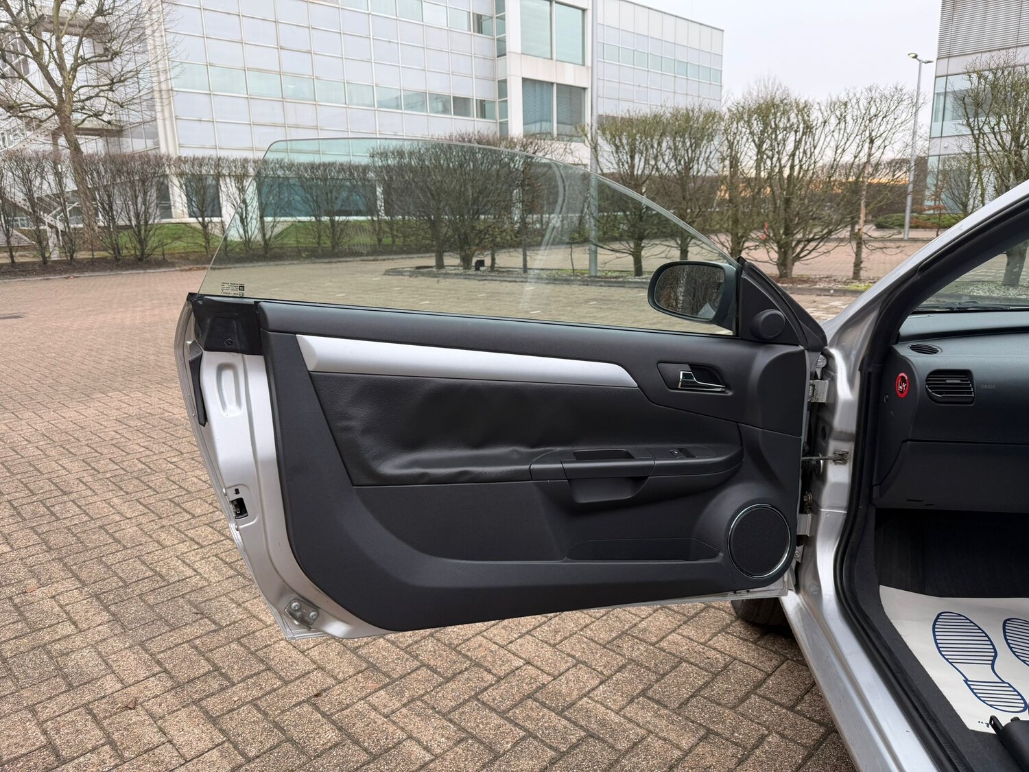 Used Vauxhall Tigra 2007 for sale - 76934273: Photo 27