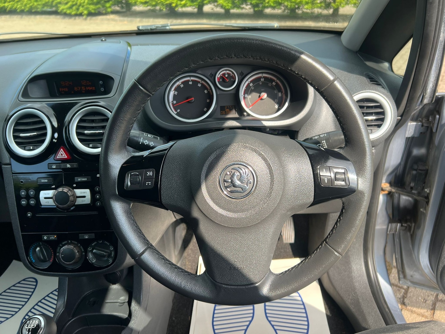 Used Vauxhall Corsa 2006 for sale - 76966884: Photo 12