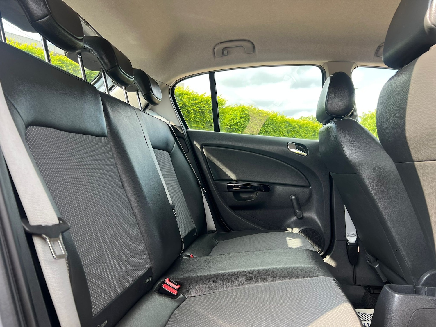 Used Vauxhall Corsa 2006 for sale - 76966884: Photo 28