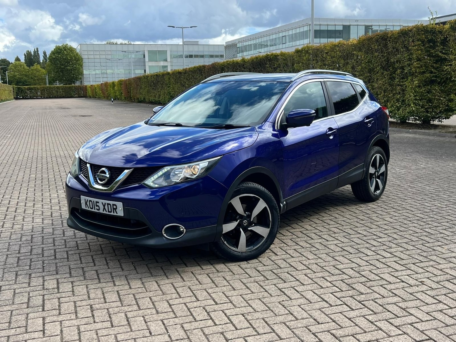 Used Nissan Qashqai 2015 for sale - 77493735: Photo 2