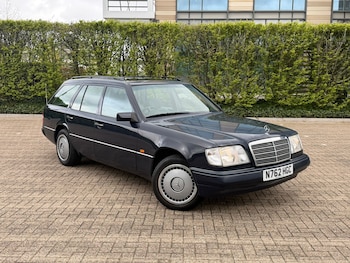 Used Mercedes-Benz E Class 1995 for sale - 78132105: Photo