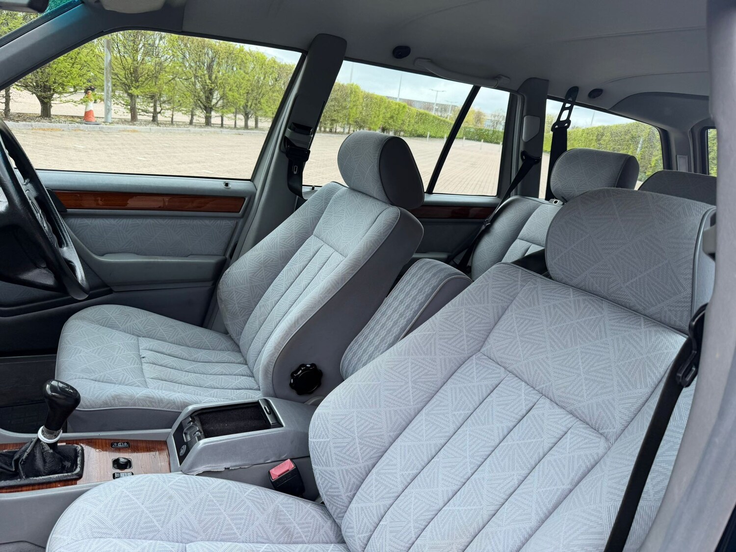 Used Mercedes-Benz E Class 1995 for sale - 78132105: Photo 20