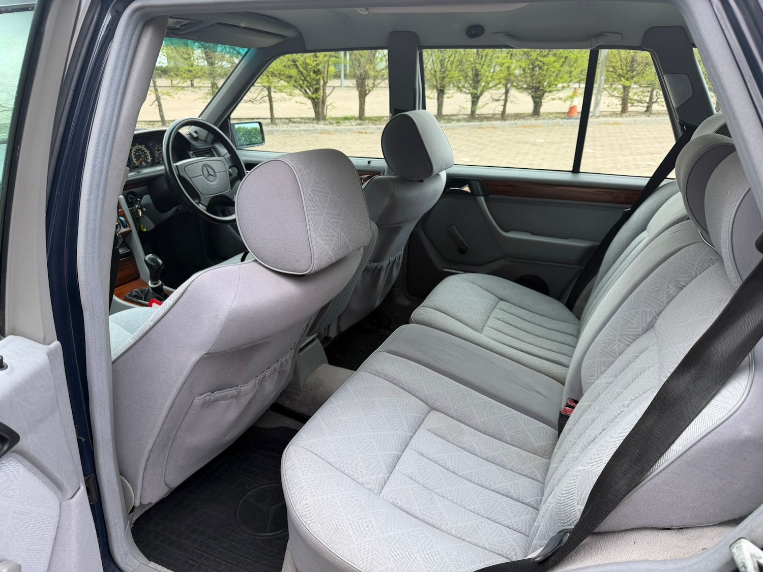 Used Mercedes-Benz E Class 1995 for sale - 78132105: Photo 22