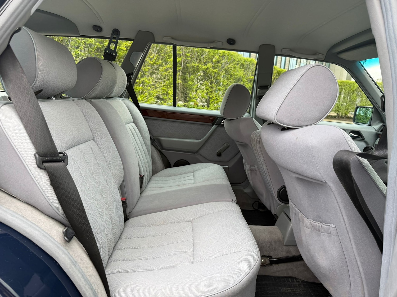 Used Mercedes-Benz E Class 1995 for sale - 78132105: Photo 25