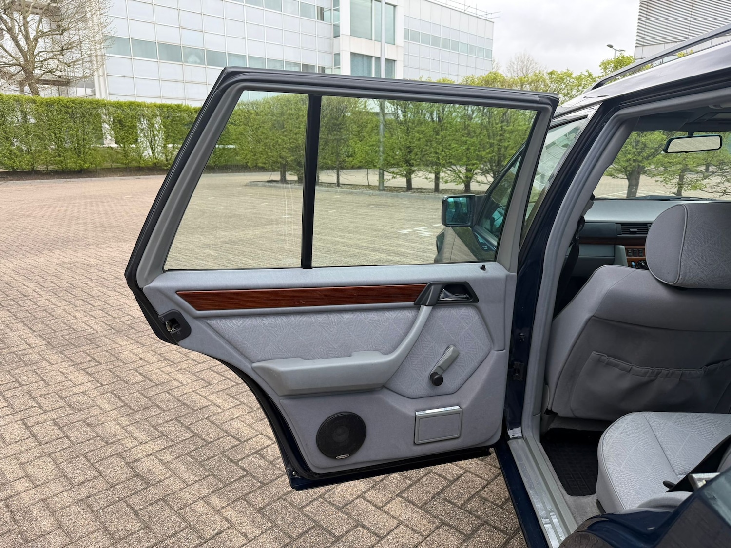 Used Mercedes-Benz E Class 1995 for sale - 78132105: Photo 26