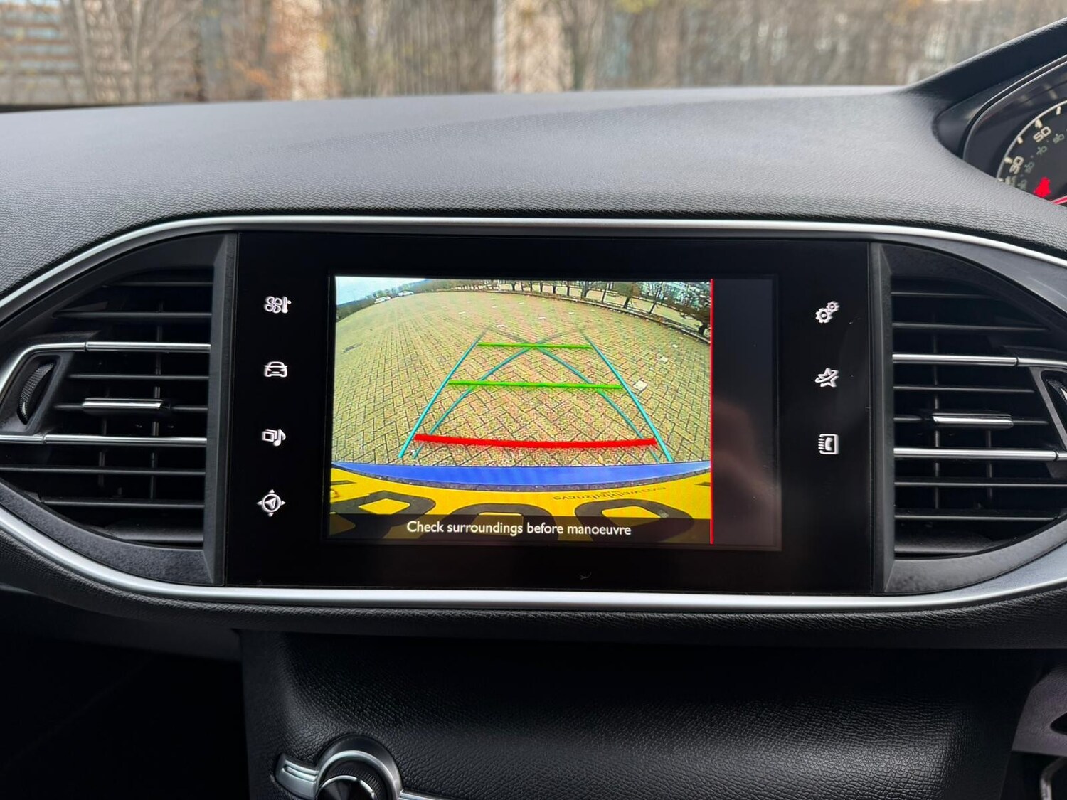 Used Peugeot 308 2016 for sale - 76697853: Photo 13