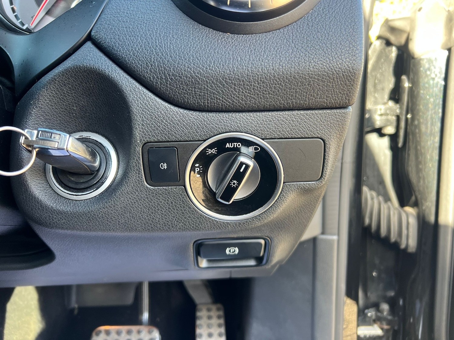 Used Mercedes-Benz CLA 2016 for sale - 76382794: Photo 35