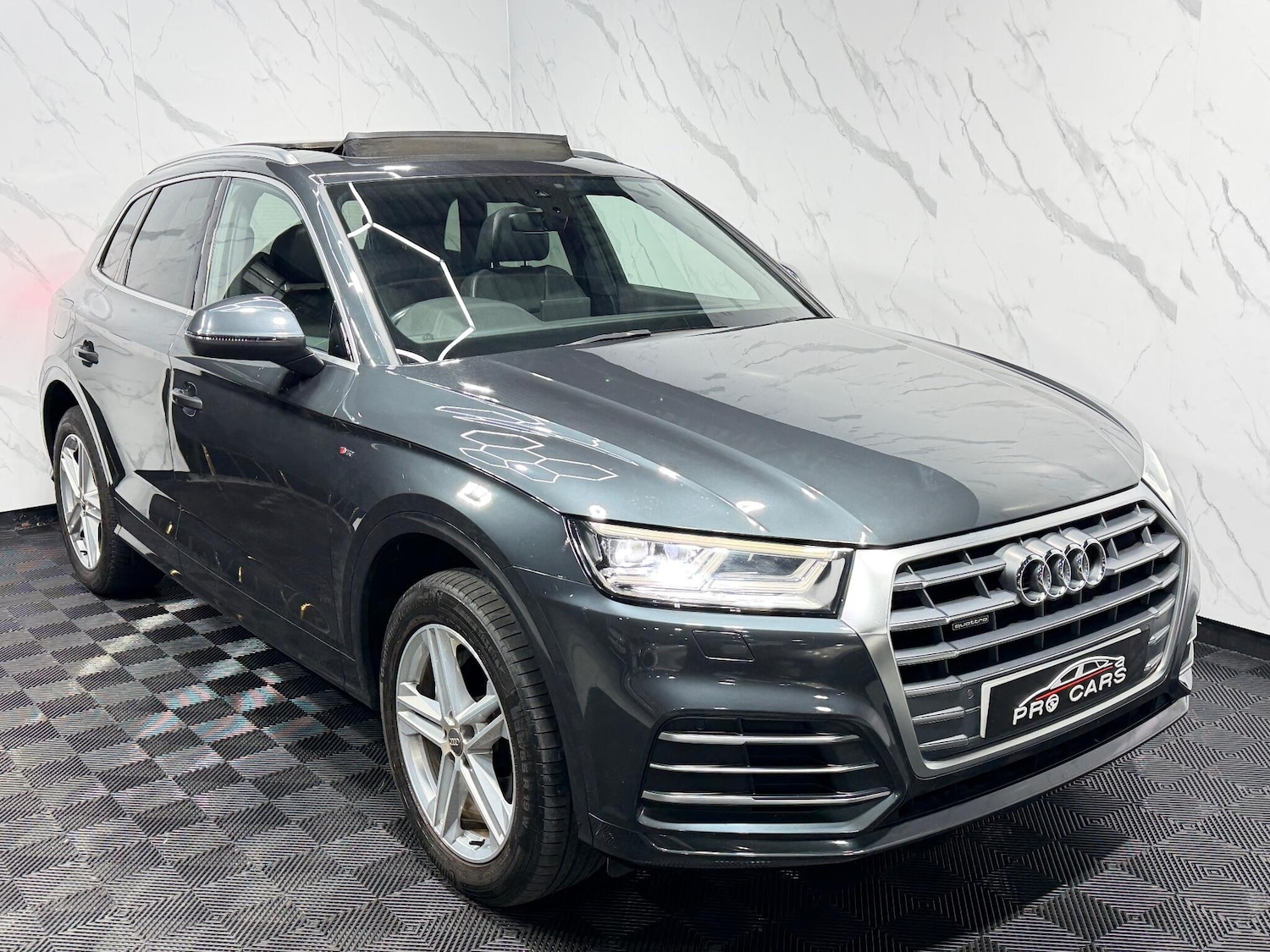 Used Audi Q5 2018 for sale - 77298398: Photo 15