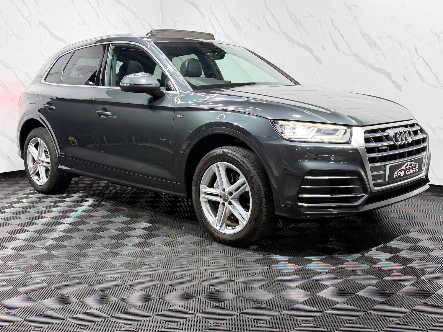 Used Audi Q5 2018 for sale - 77298398: Photo 16