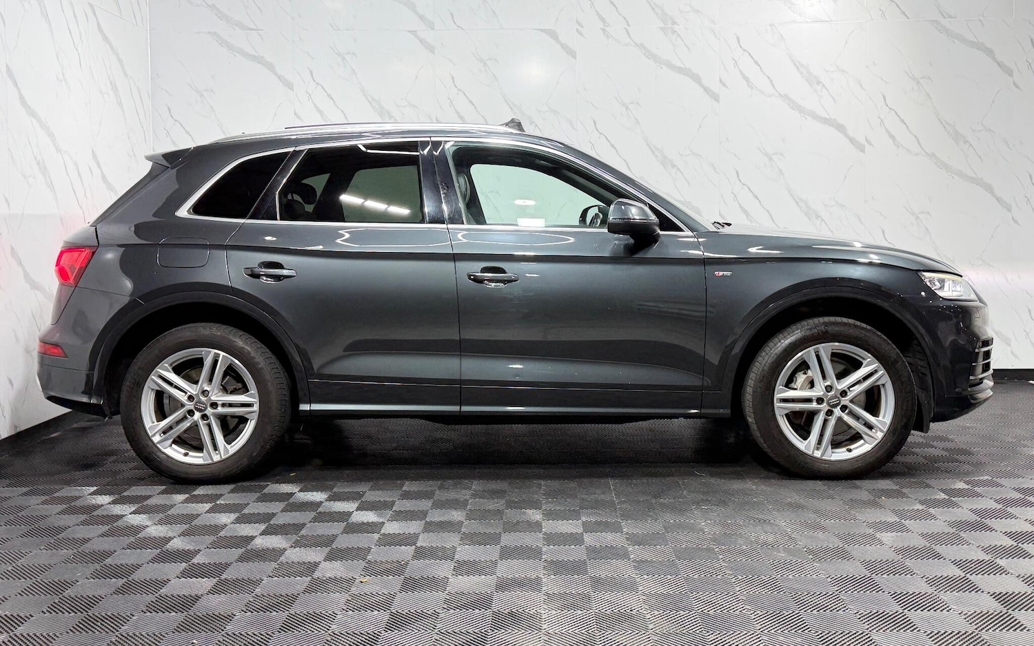 Used Audi Q5 2018 for sale - 77298398: Photo 17