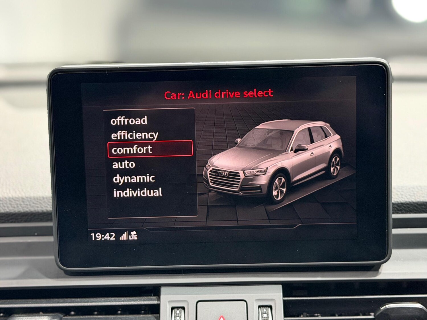 Used Audi Q5 2018 for sale - 77298398: Photo 51