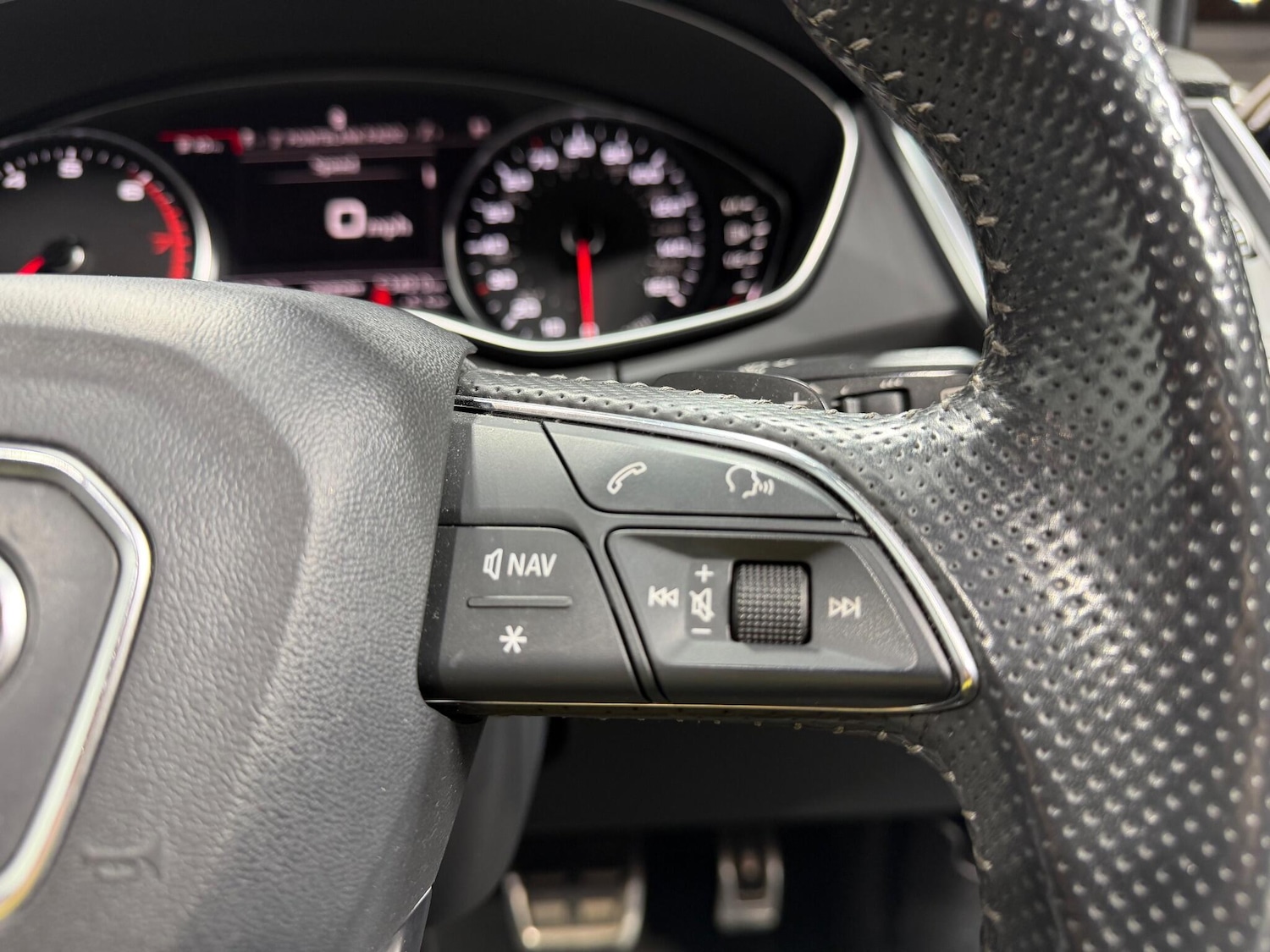 Used Audi Q5 2018 for sale - 77298398: Photo 53