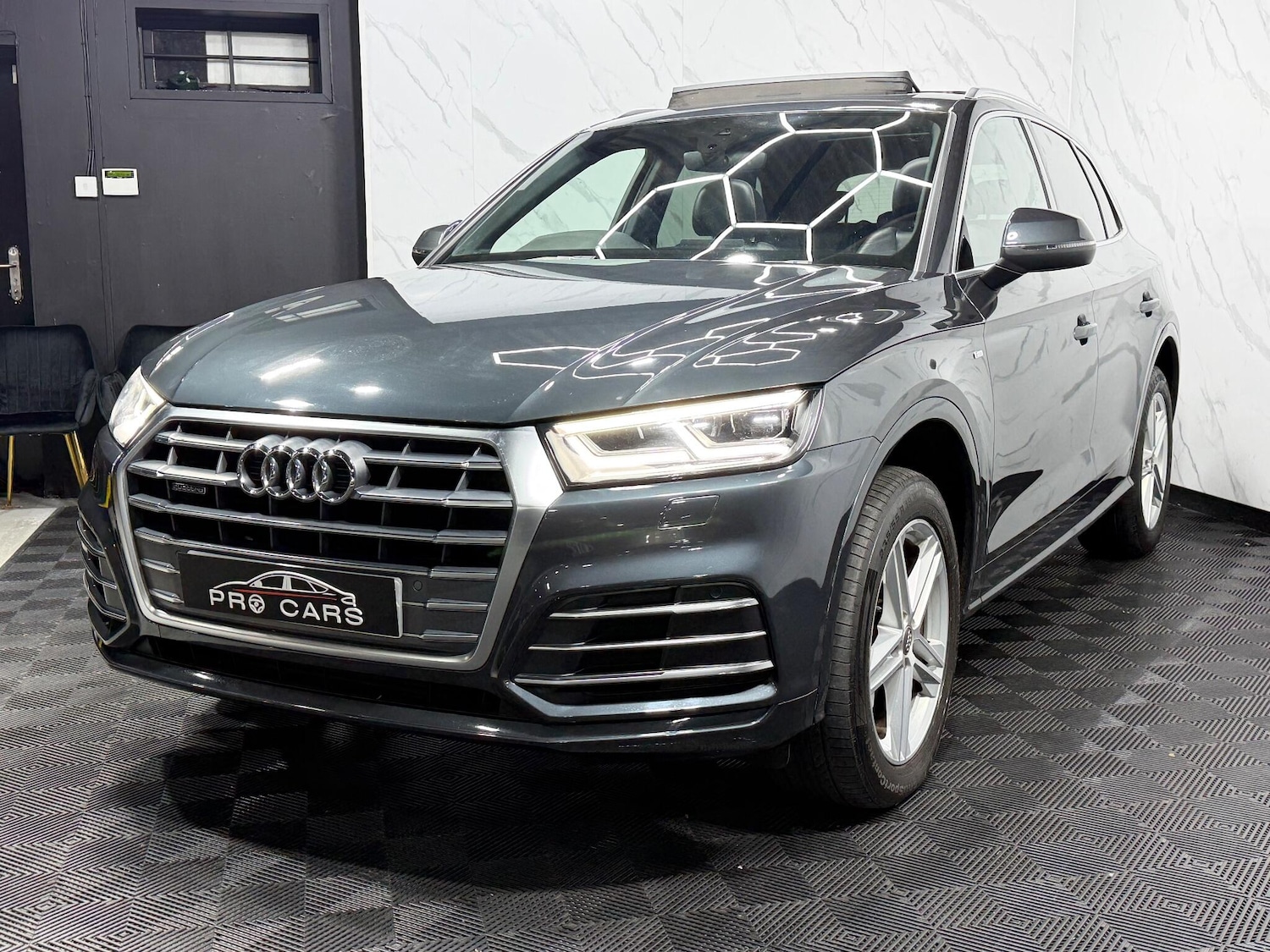 Used Audi Q5 2018 for sale - 77298398: Photo 6