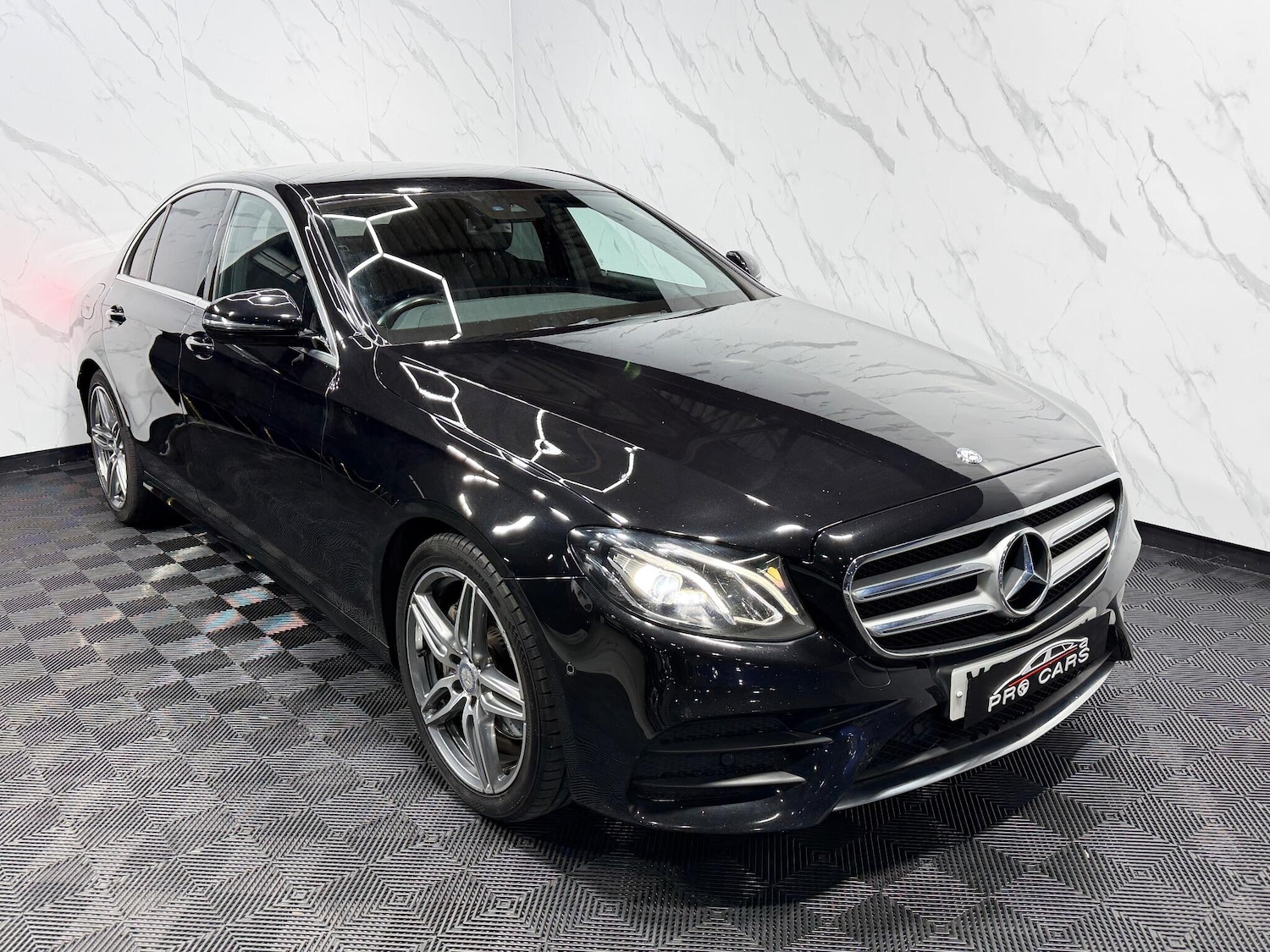 Used Mercedes-Benz E Class 2016 for sale - 77344429: Photo 16