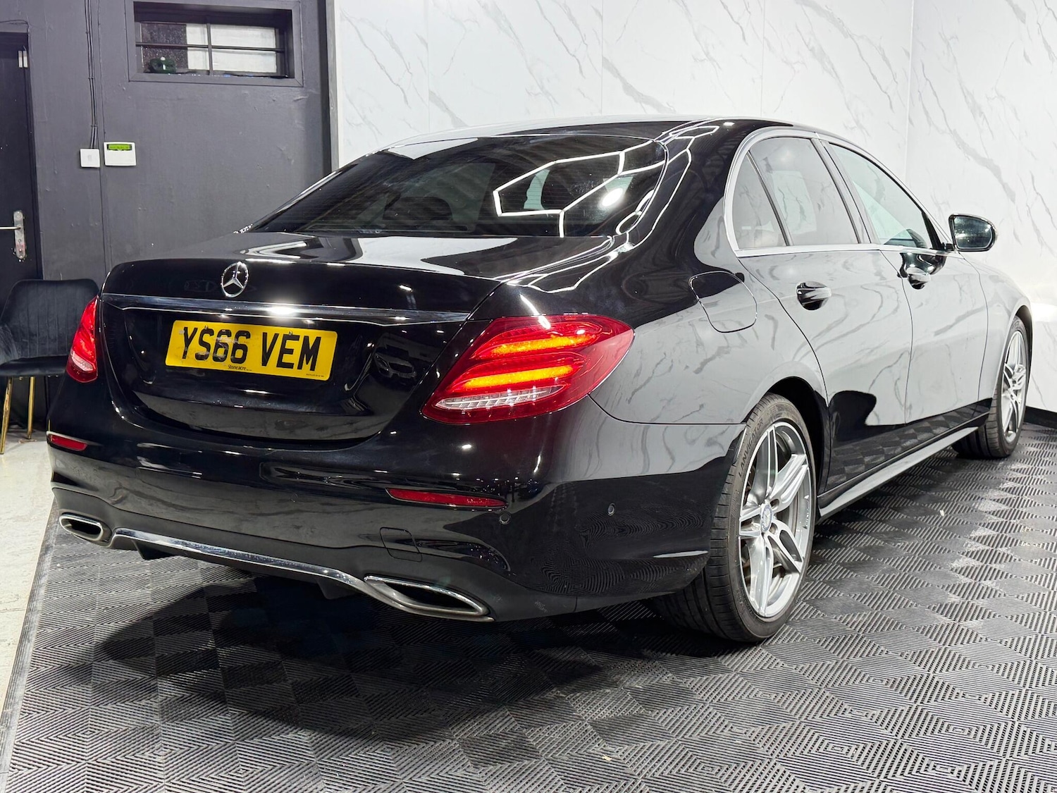 Used Mercedes-Benz E Class 2016 for sale - 77344429: Photo 24