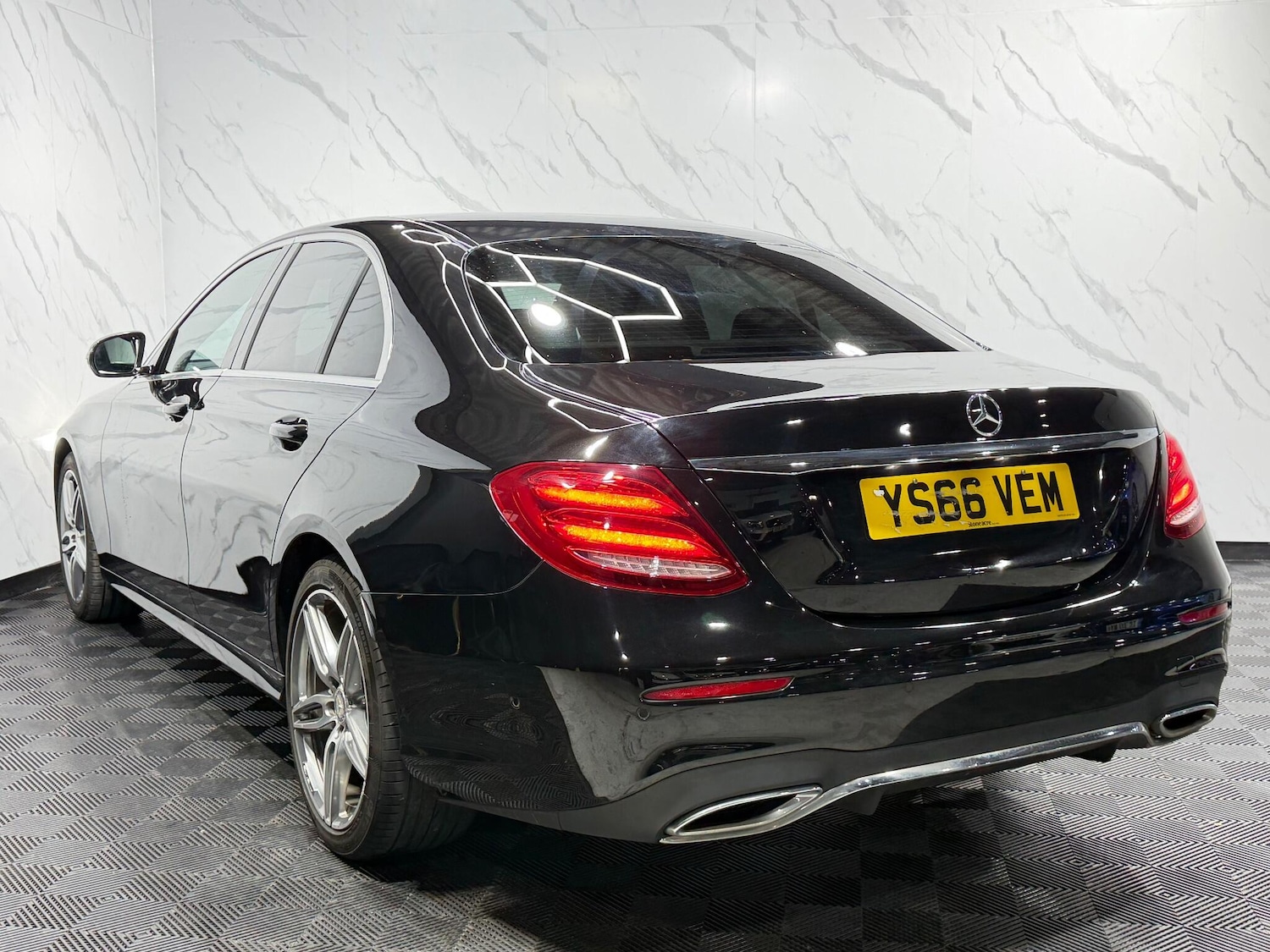 Used Mercedes-Benz E Class 2016 for sale - 77344429: Photo 26