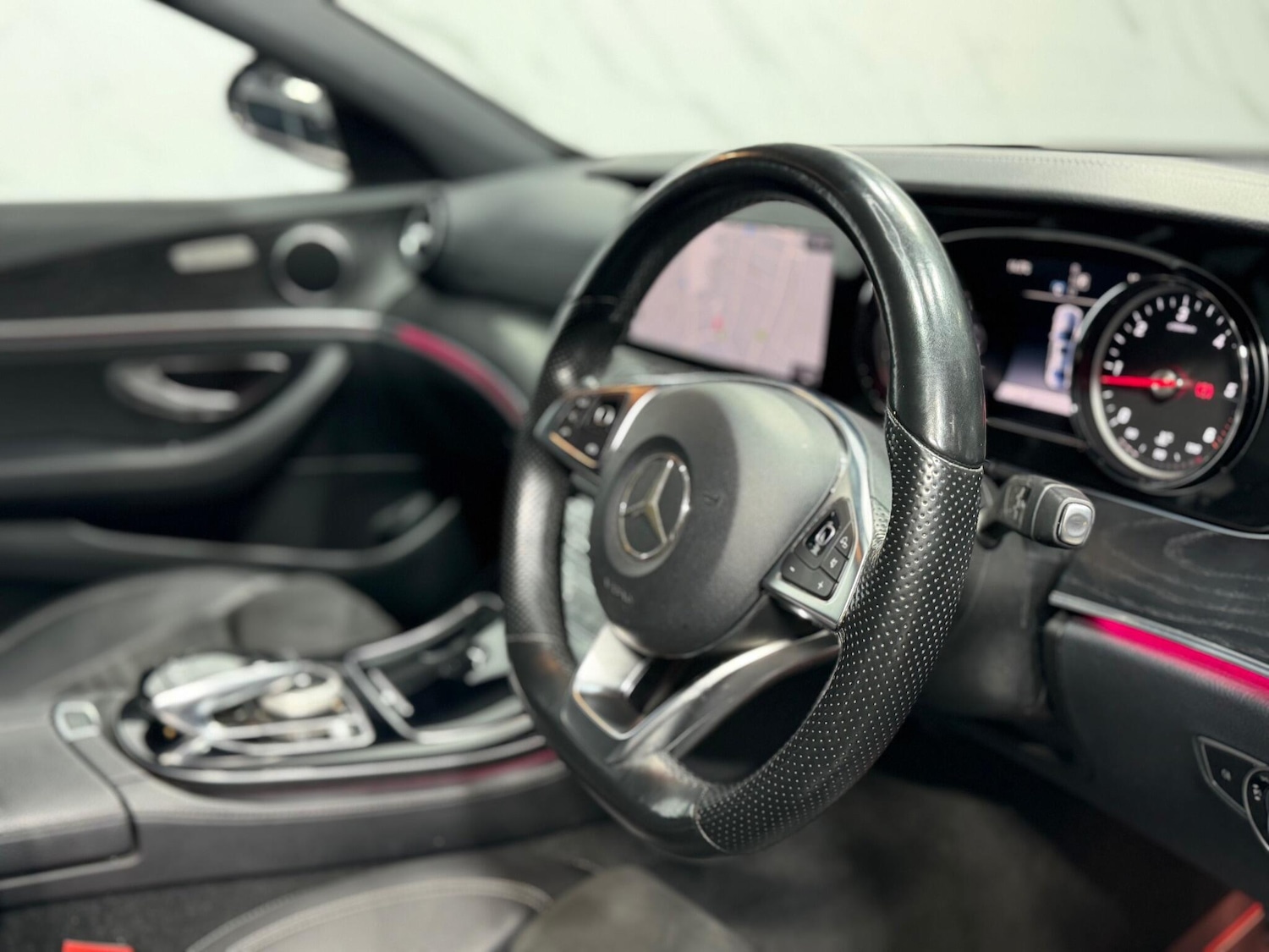 Used Mercedes-Benz E Class 2016 for sale - 77344429: Photo 41