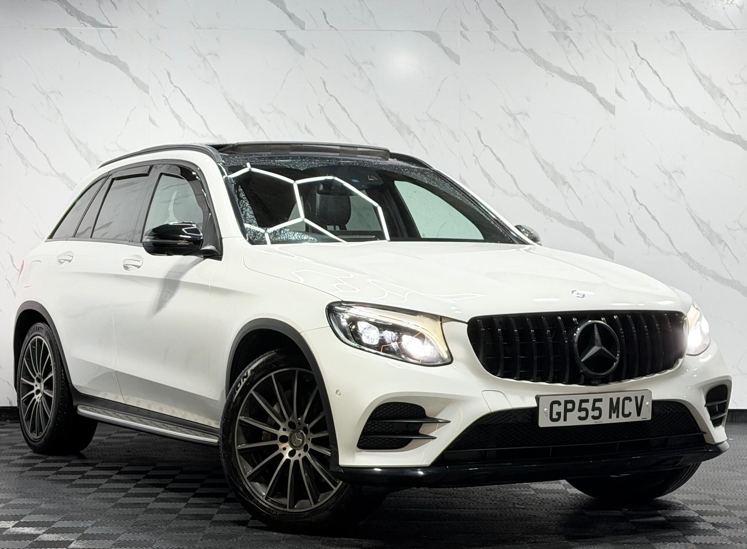 Used Mercedes-Benz GLC 2015 for sale - 77387365: Photo 1
