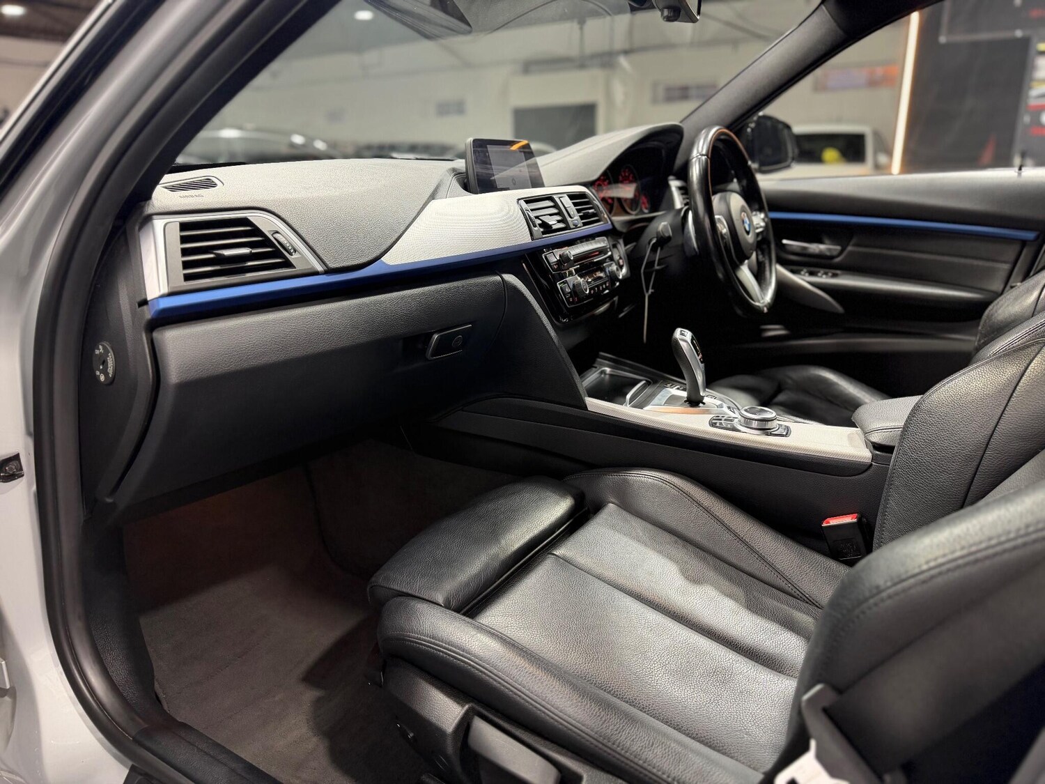 Used BMW 3 Series 2018 for sale - 77298395: Photo 37