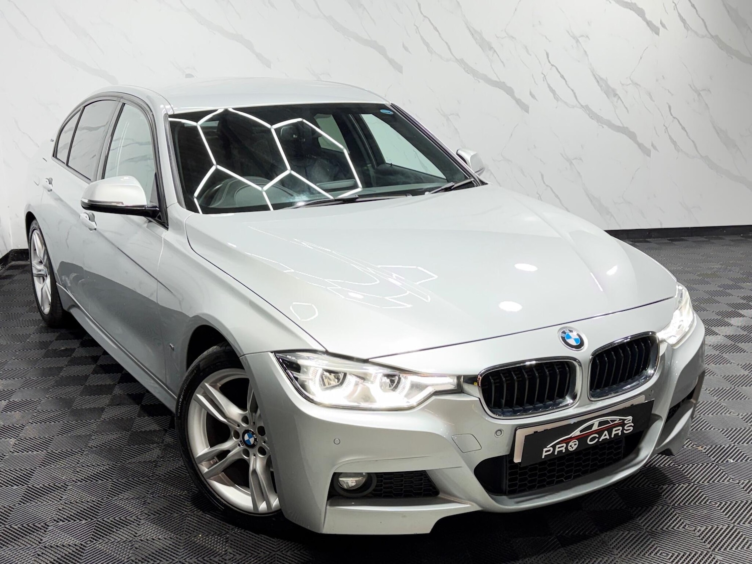 Used BMW 3 Series 2018 for sale - 77298395: Photo 5