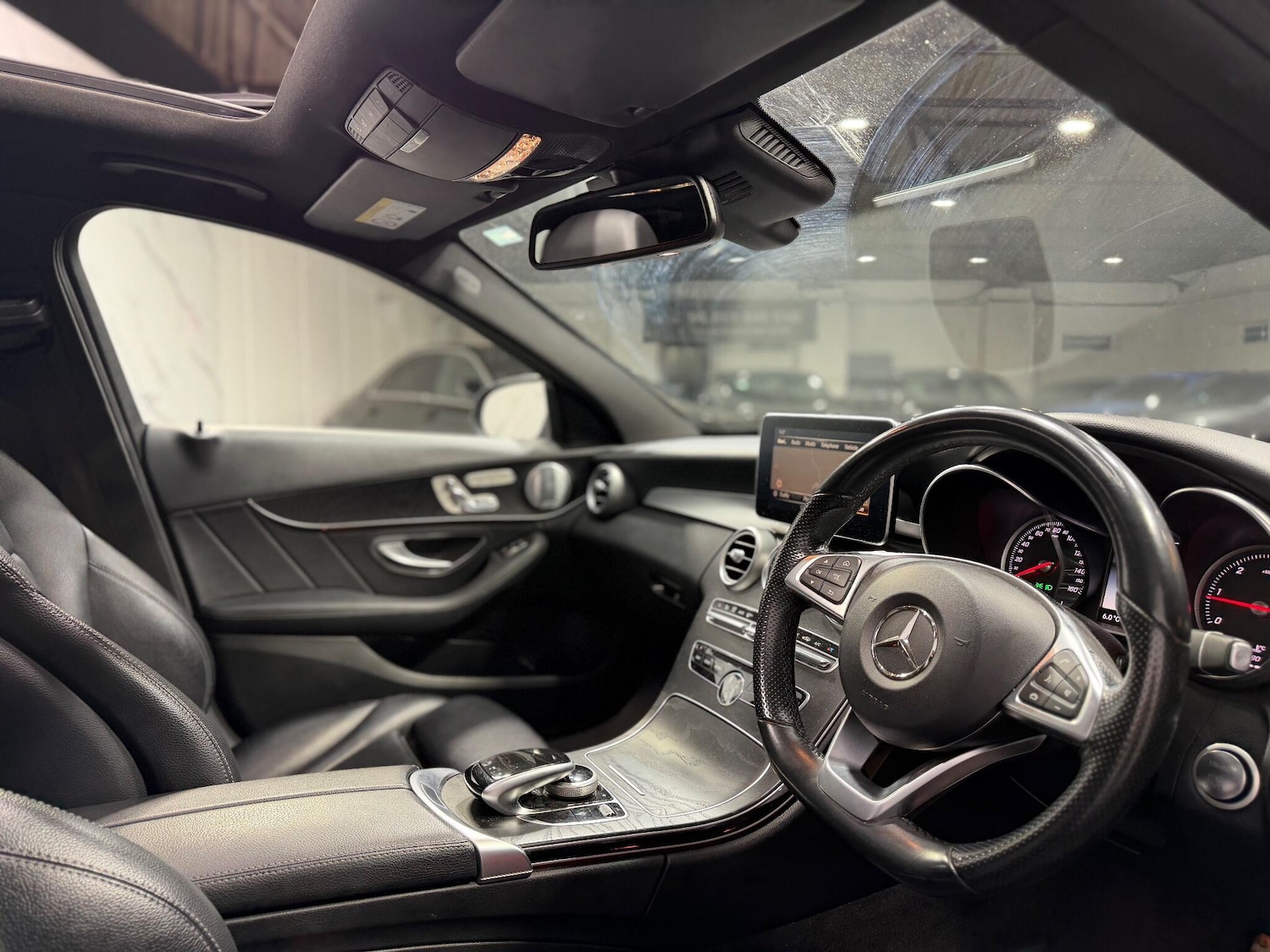 Used Mercedes-Benz C Class for sale - 77585904: Photo 2