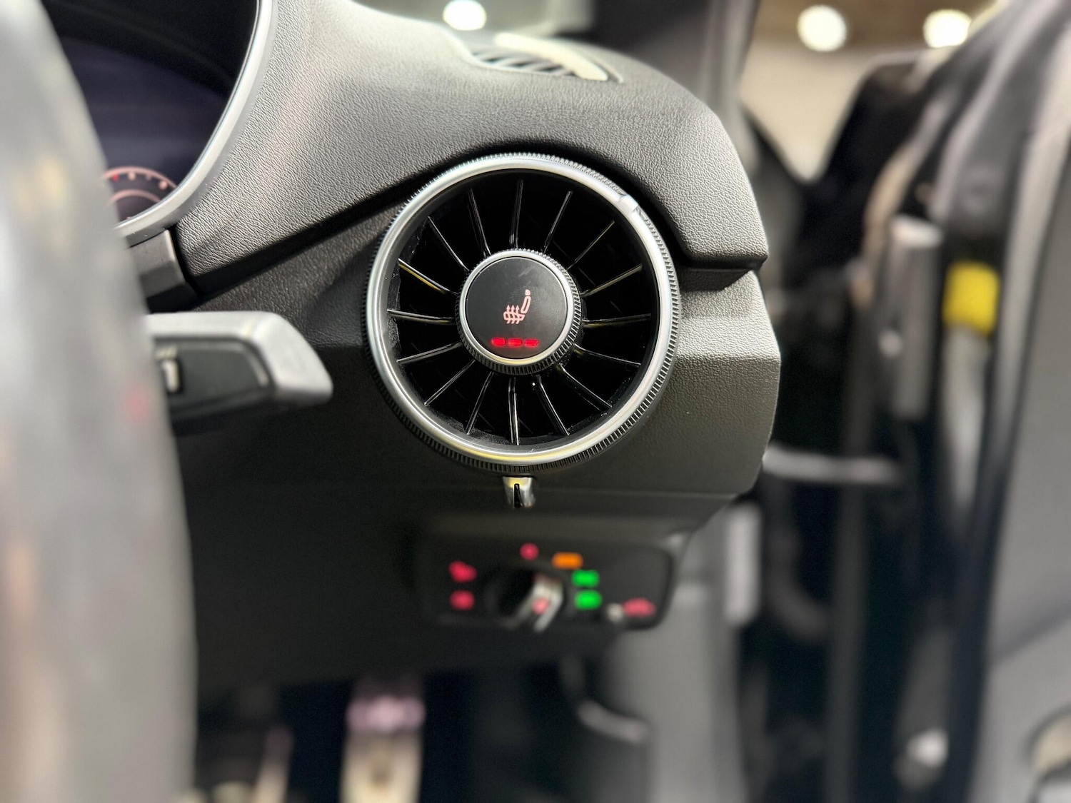 Used Audi TT 2015 for sale - 77298389: Photo 42