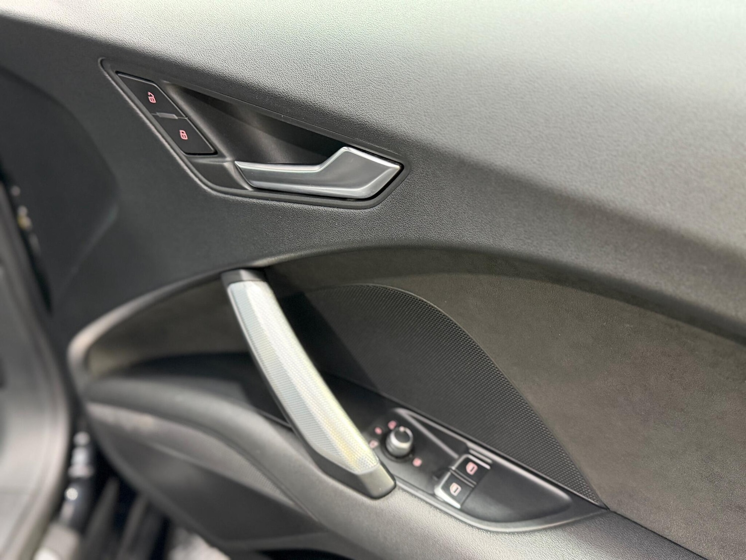 Used Audi TT 2015 for sale - 77298389: Photo 51