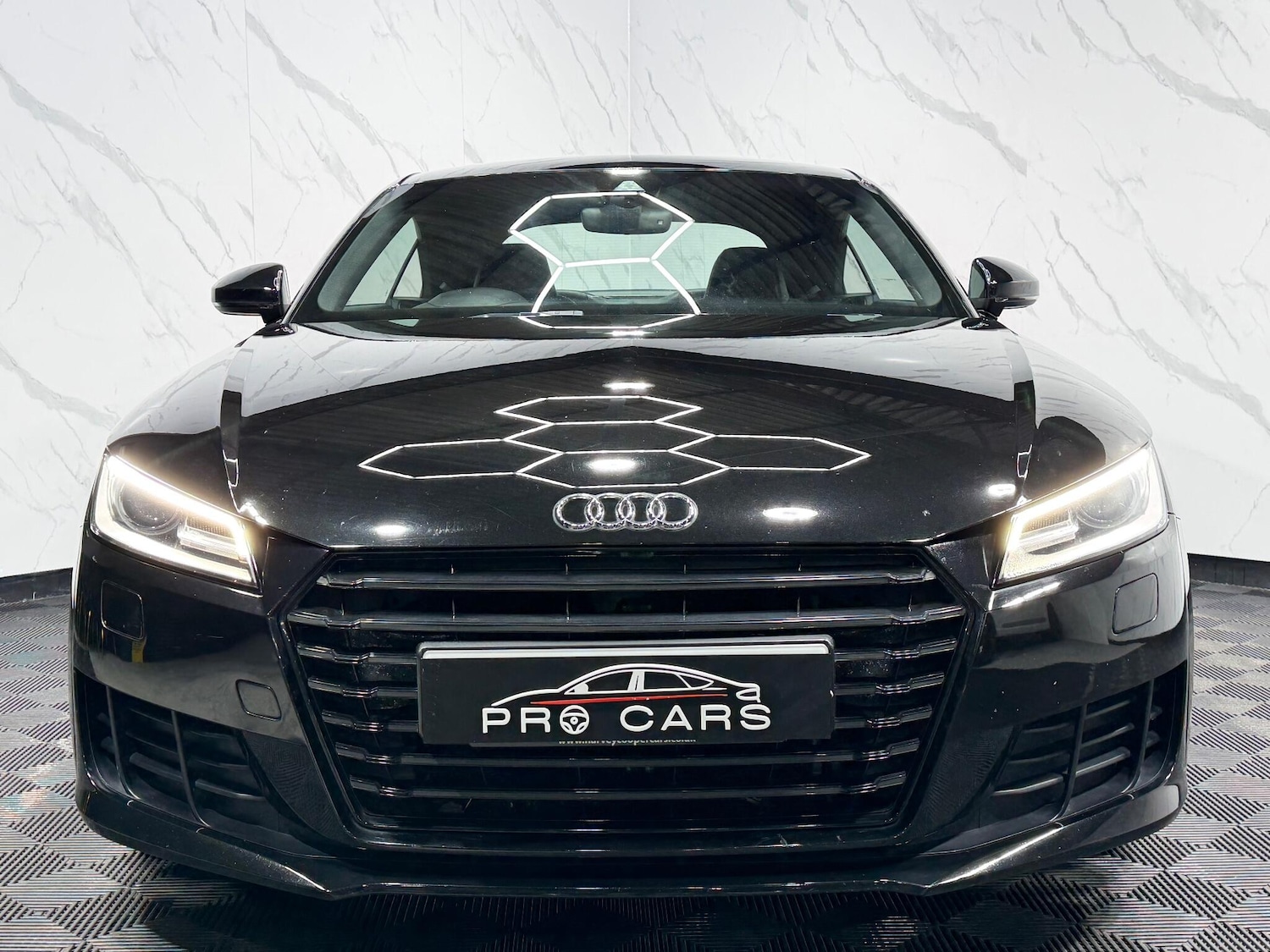 Used Audi TT 2015 for sale - 77298389: Photo 7