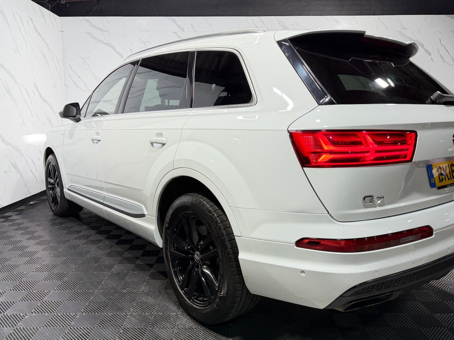 Used Audi Q7 2016 for sale - 77298402: Photo 30