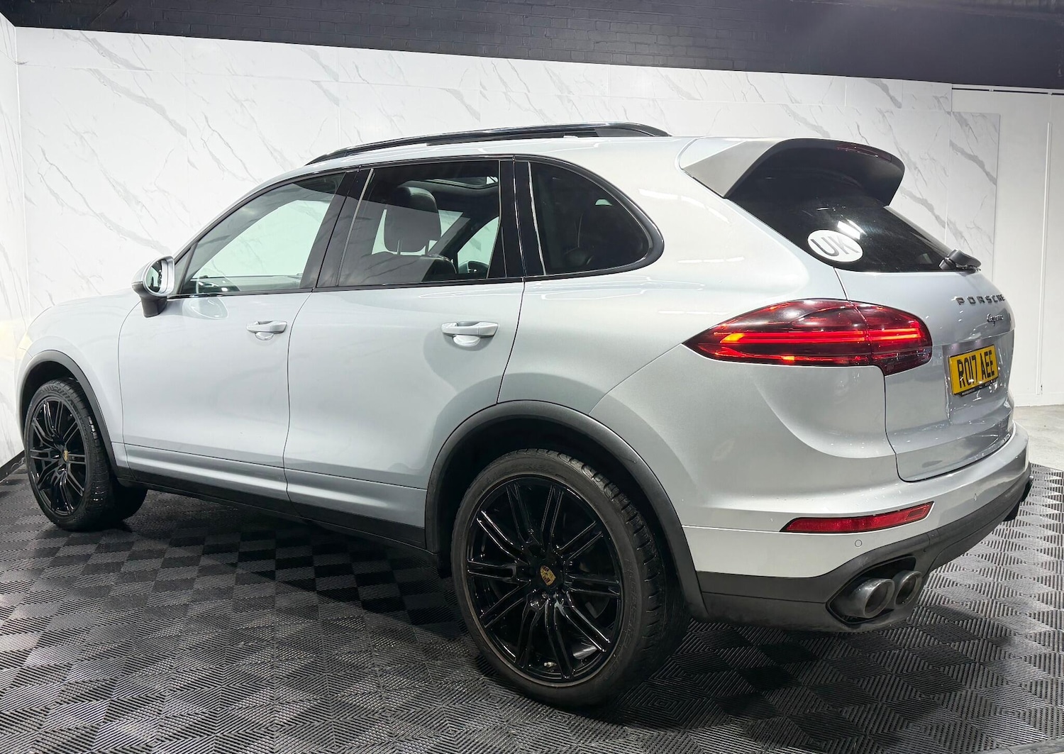 Used Porsche Cayenne 2017 for sale - 77298391: Photo 30