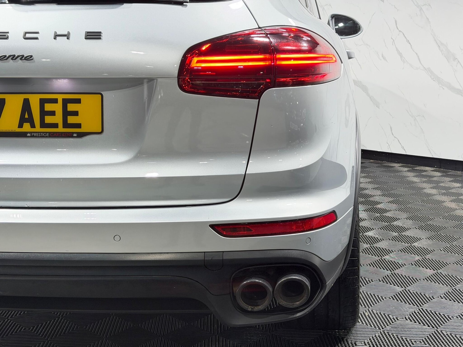 Used Porsche Cayenne 2017 for sale - 77298391: Photo 37