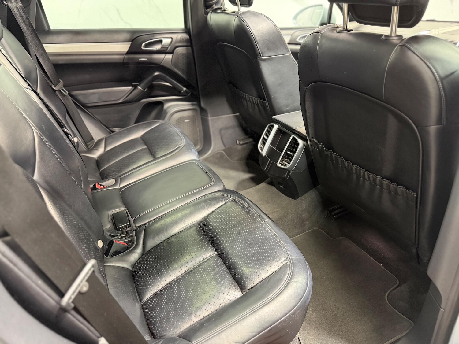 Used Porsche Cayenne 2017 for sale - 77298391: Photo 39