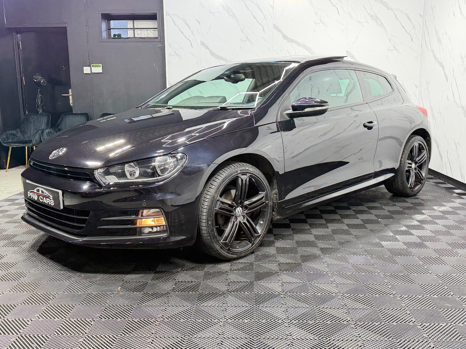 Used Volkswagen Scirocco 2016 for sale - 77298393: Photo 10