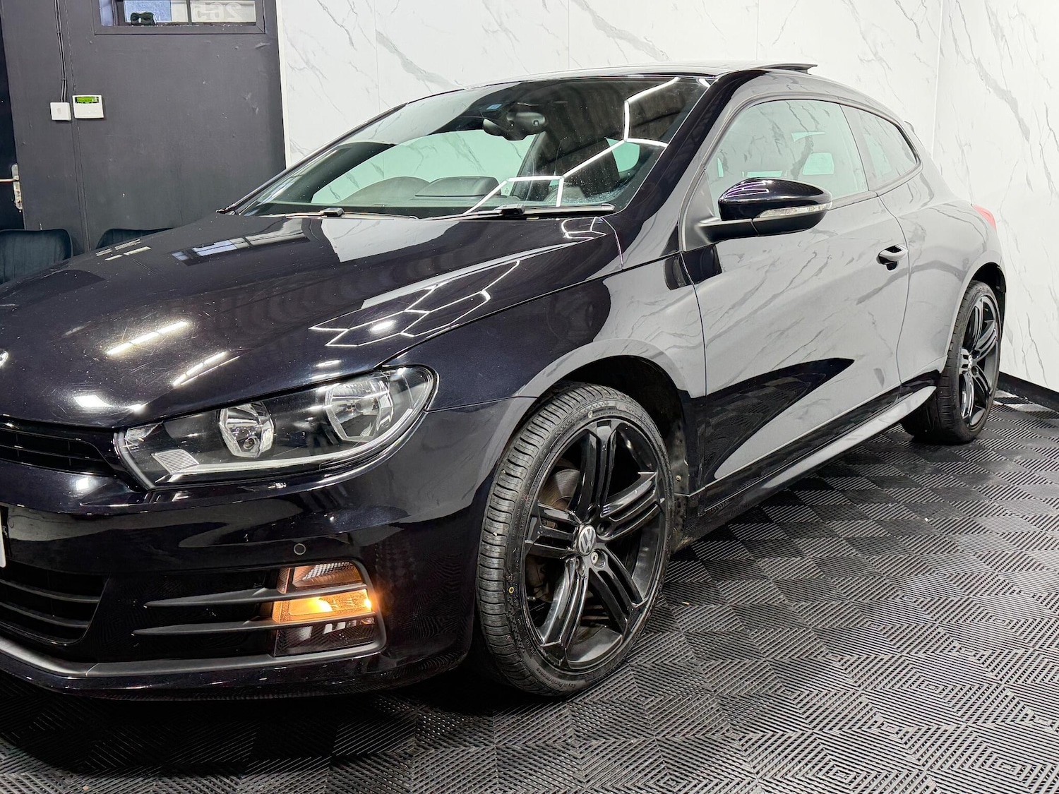 Used Volkswagen Scirocco 2016 for sale - 77298393: Photo 14