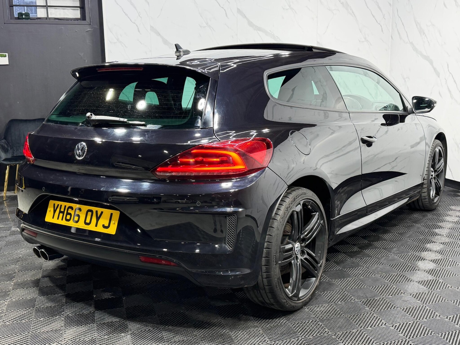 Used Volkswagen Scirocco 2016 for sale - 77298393: Photo 24